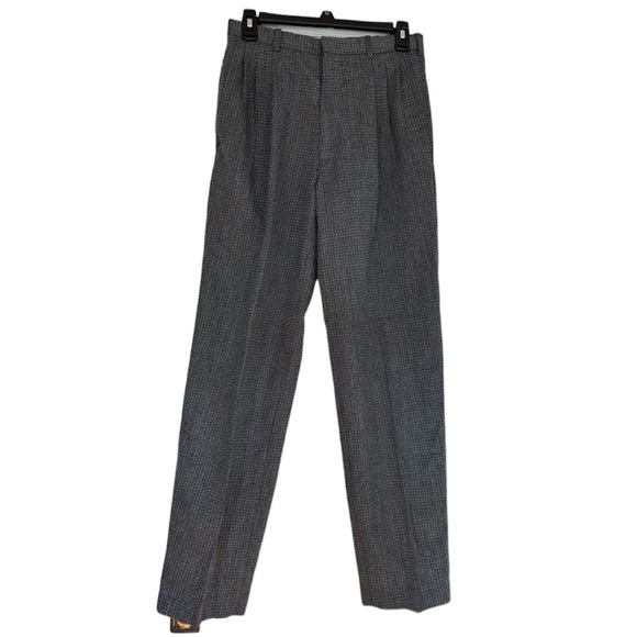 Collection International Pants - Women’s gray pants w checkered pattern slacks trousers w belt loops. Size 29 Med
